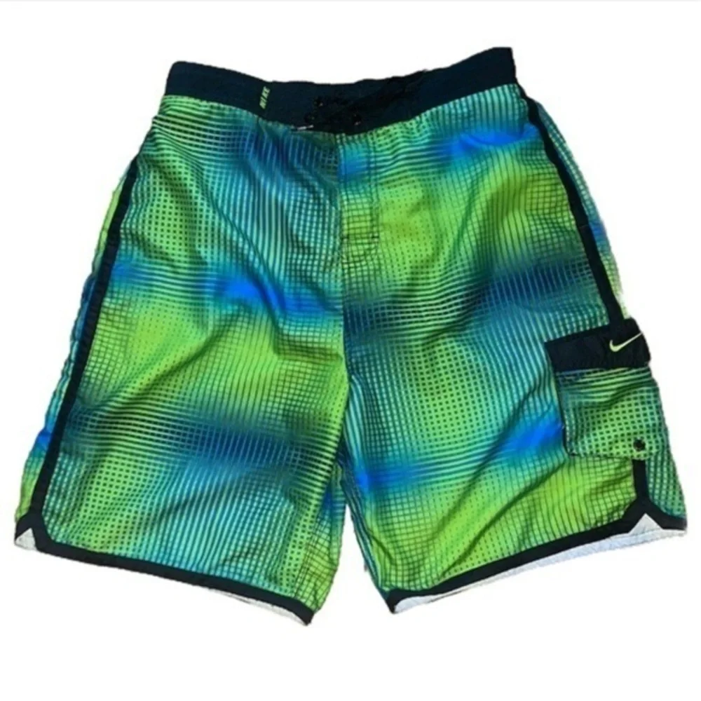 Nike board shorts swim trunks mesh lining graphic